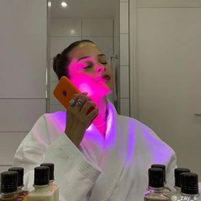 DemarkQ POP Red Light Therapy Device Anti Acne Skincare